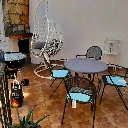 Luxury Stone House - Quiet Center! Appartement Jelsa (Hvar)